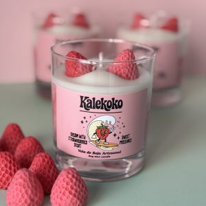 🍓 Vela de fresas con nata 200 gr cera de soja | Kalekoko Fantasy