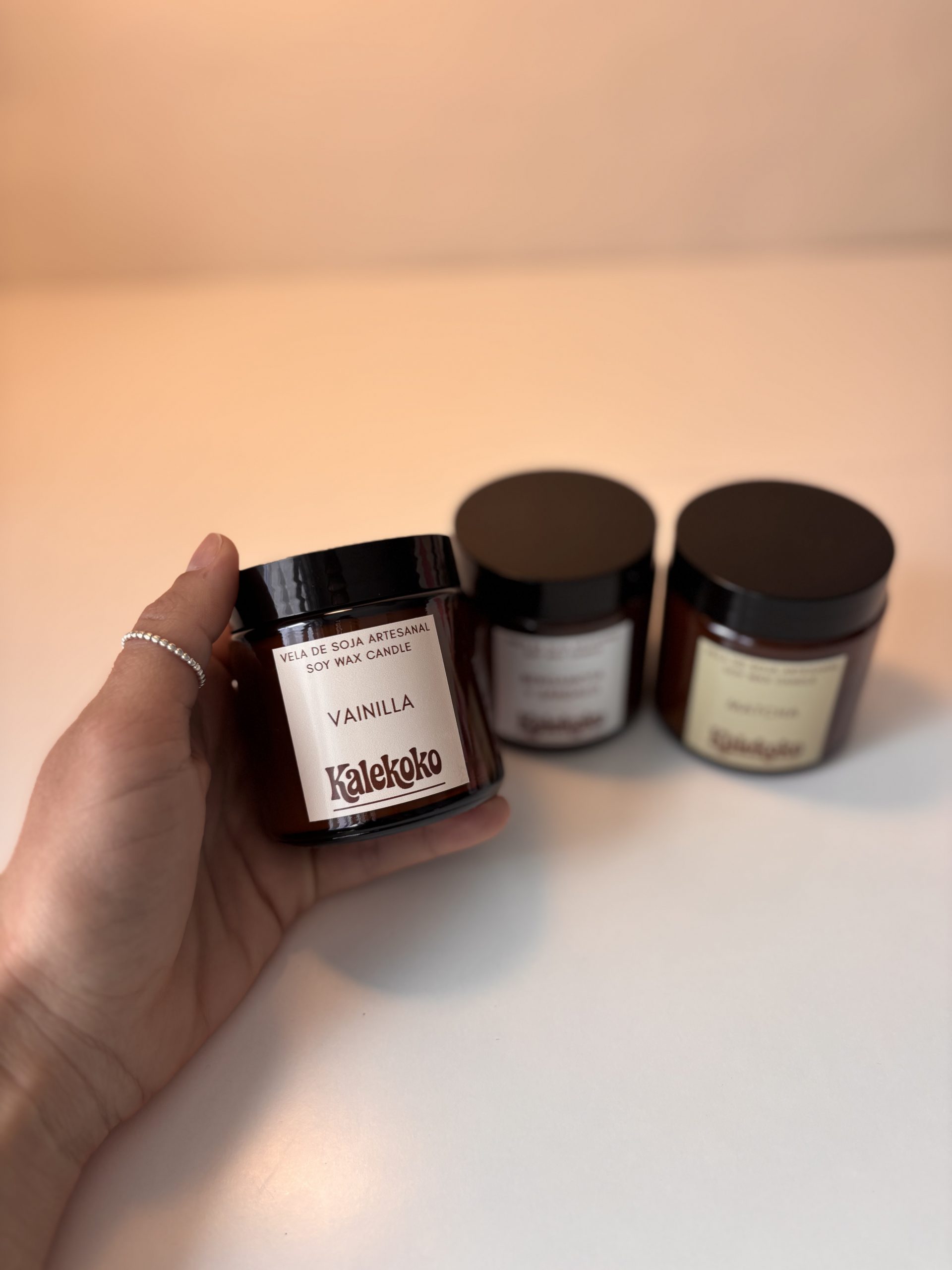 Colección Origen | Matcha, Vainilla y Bergamota & Sándalo | Set de 3 velas aromáticas. - Imagen 10