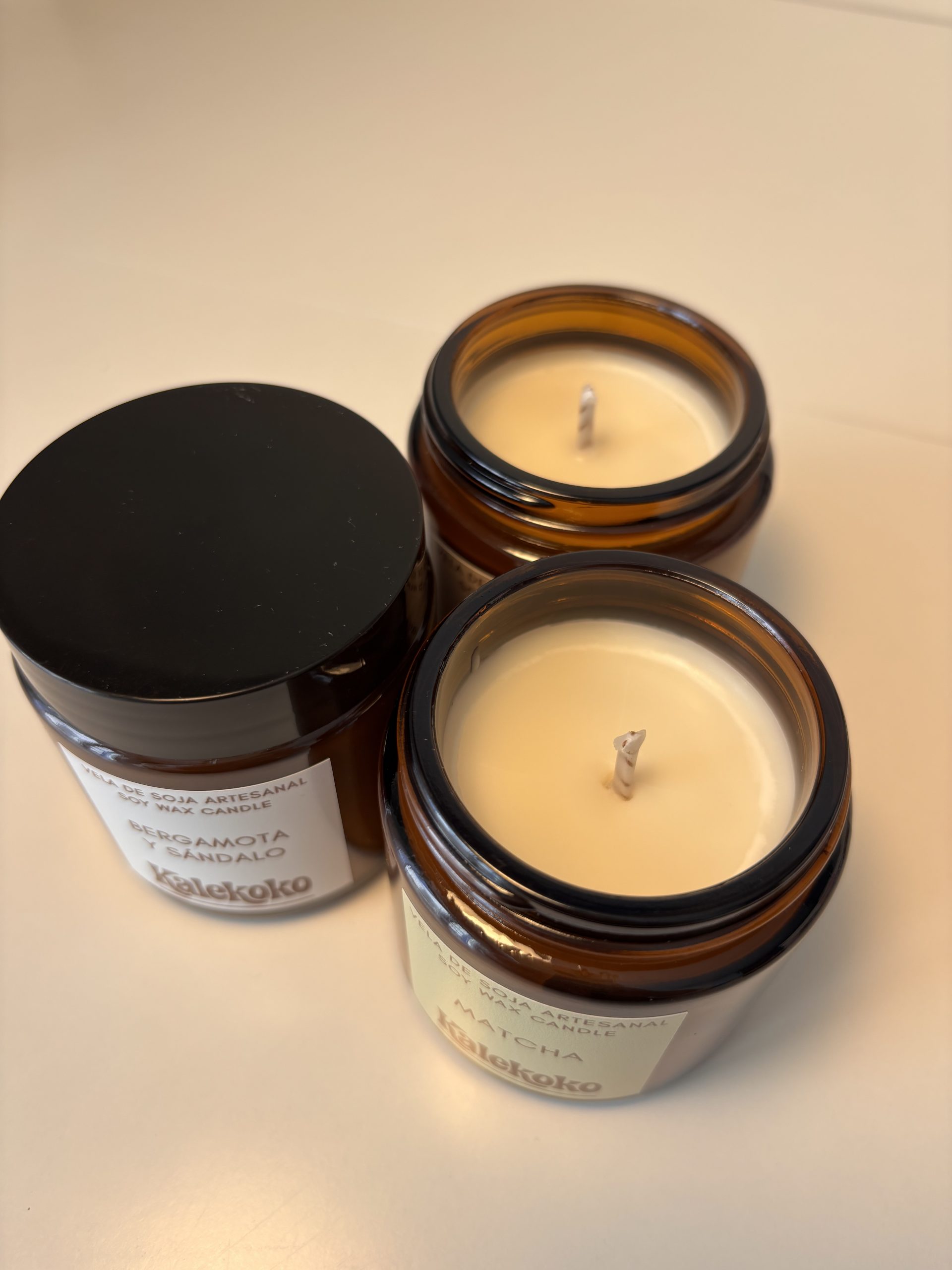 Colección Origen | Matcha, Vainilla y Bergamota & Sándalo | Set de 3 velas aromáticas. - Imagen 9